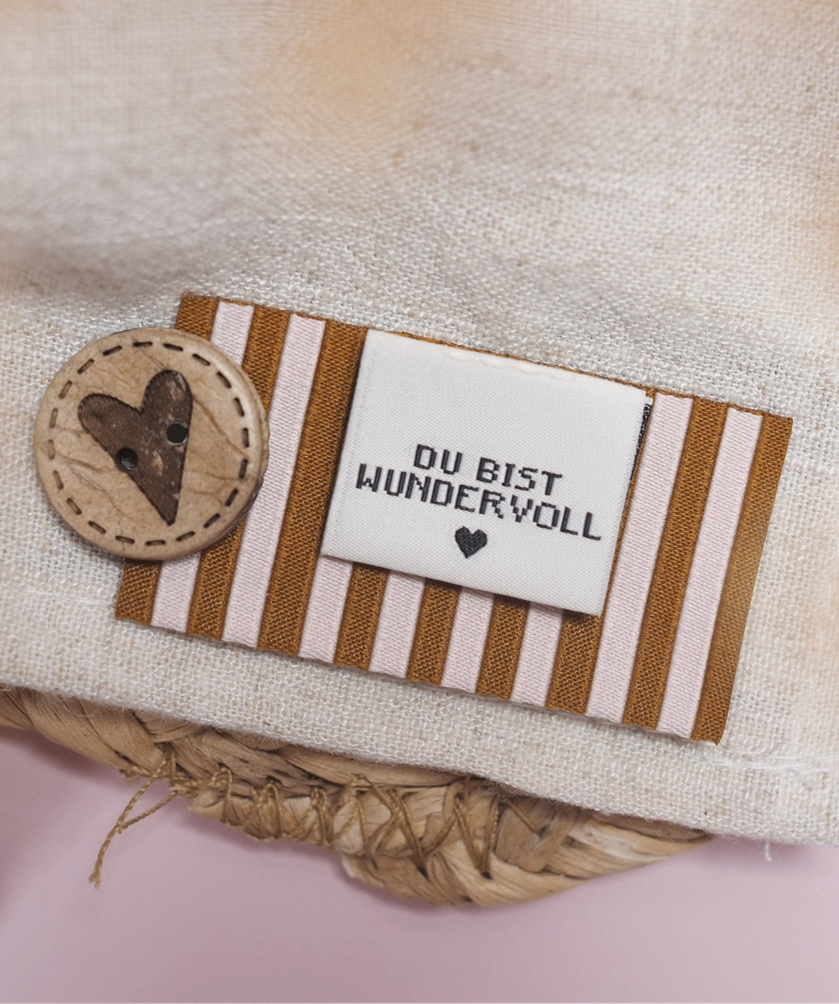 paul-clara-weblabels-klapp-label-du-bist-wundervoll-einn-hetikett image 3