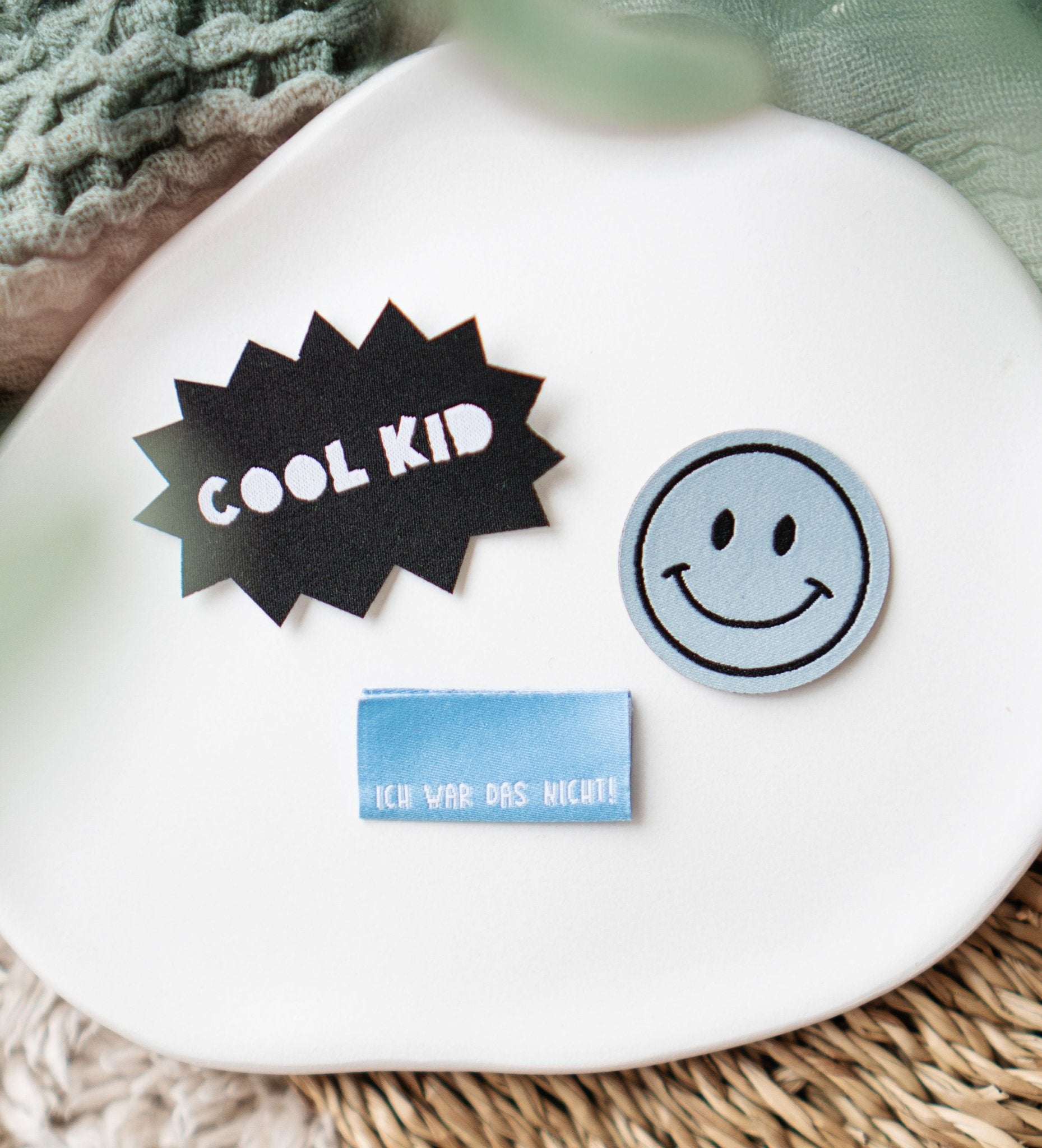 paul-clara-patches-smile-mint-patch-iron-on-3-cm image 2