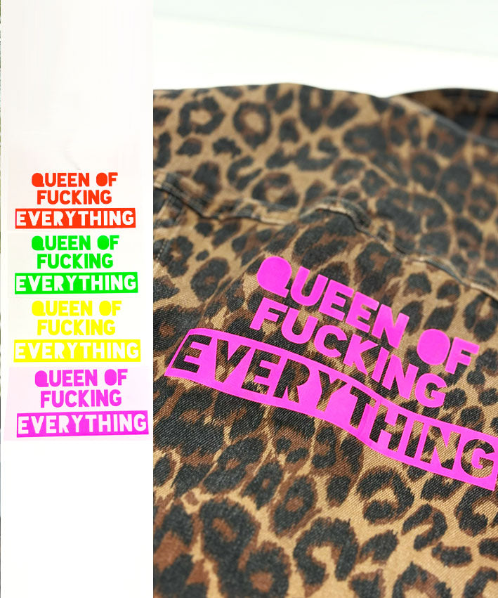 lenipepunkt-plot-queen-of-fu-ing-everything-neonpink-15x7-5cm image 1