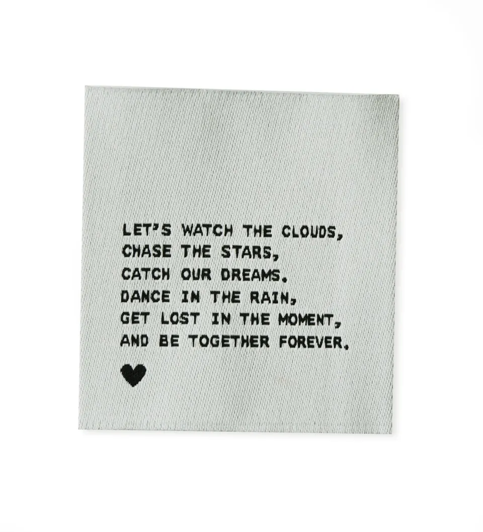 paul-clara-weblabels-let-s-watch-the-clouds-etikett-4-cm image 1