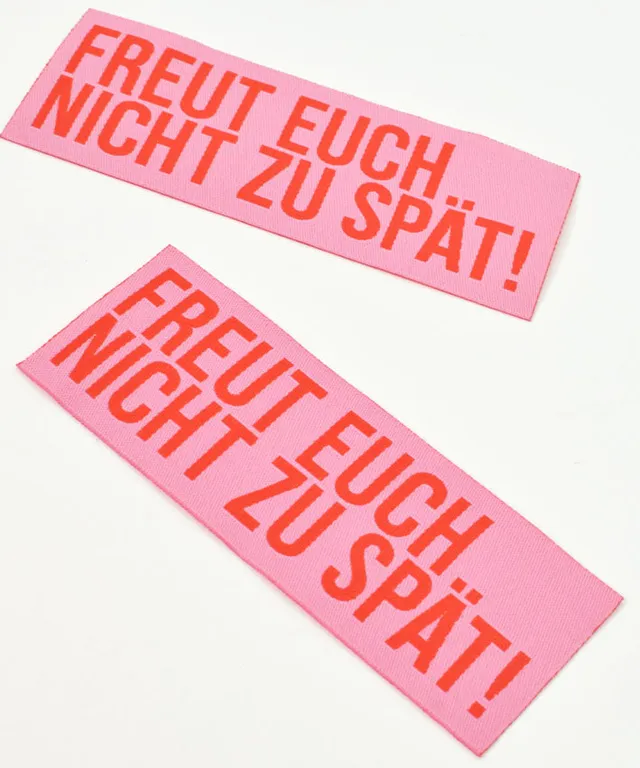 lenipepunkt-kurzwaren-xl-patch-freut-euch-nicht-aufn-her-10x4-cm image 1