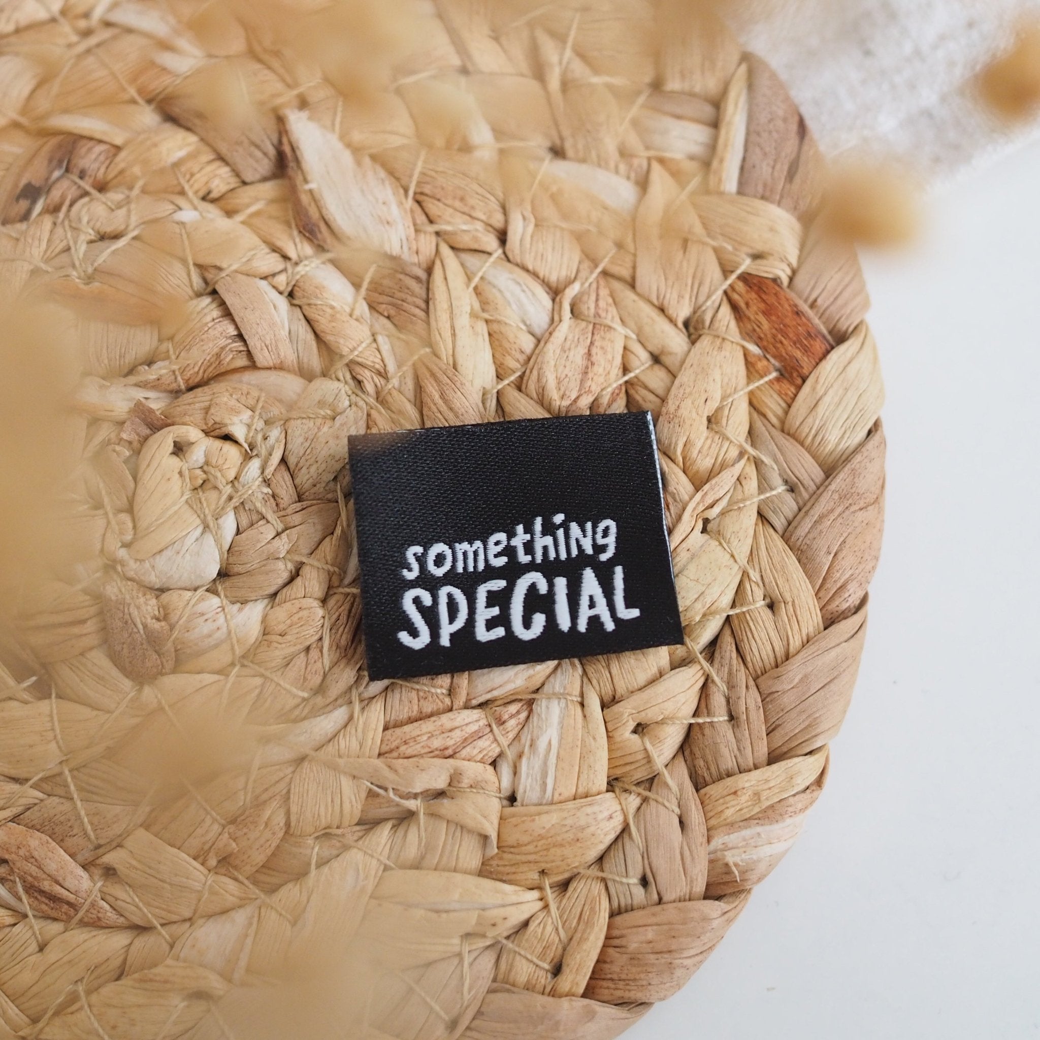 paul-clara-weblabels-something-special-weblabel-zum-einn-hen image 2