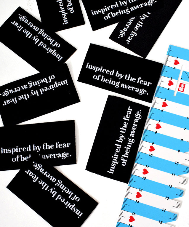 lenipepunkt-xl-patch-fear-of-being-average-aufn-her-7x3-5-cm image 2
