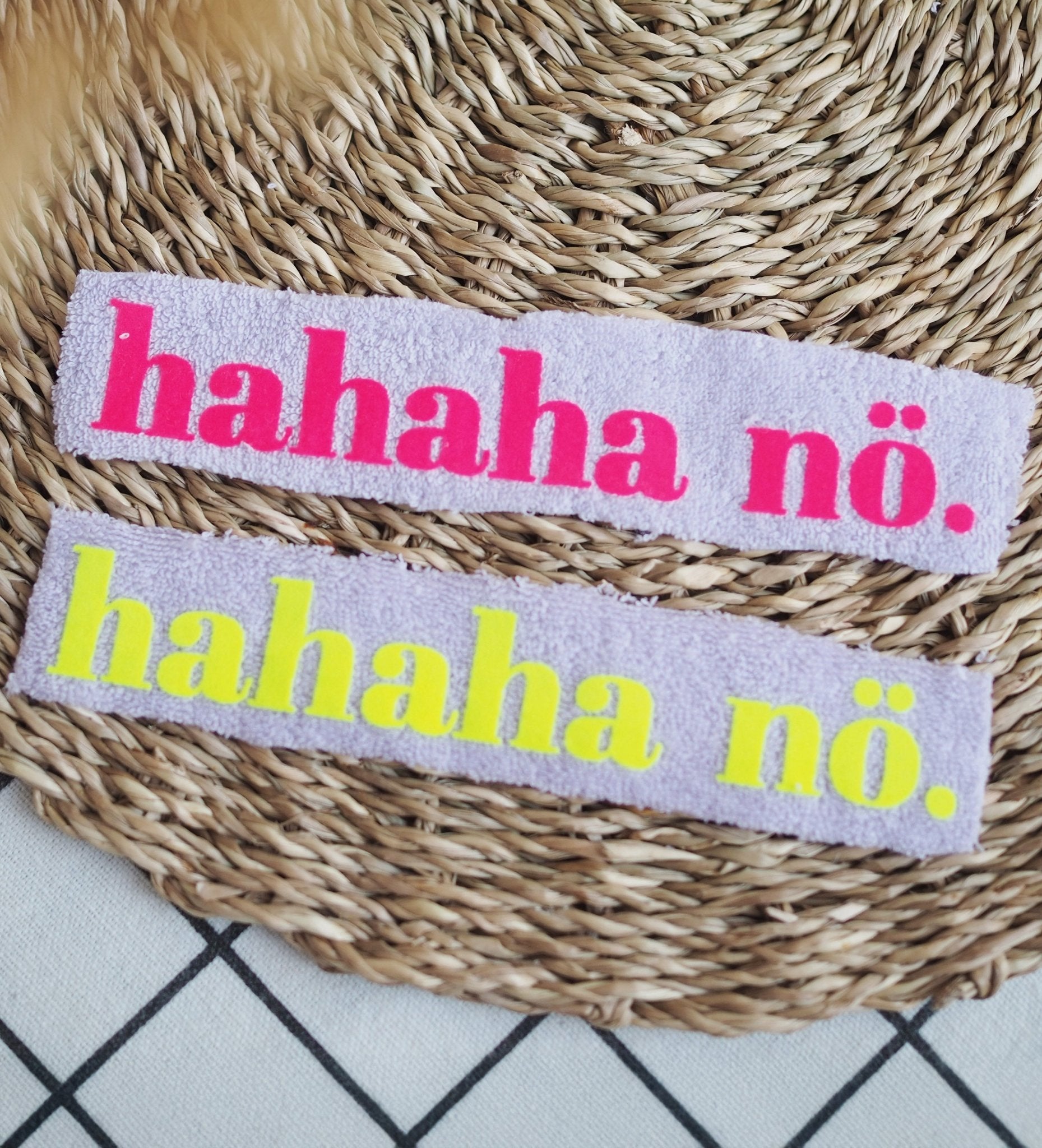 paul-clara-flock-patches-hahaha-n-xl-b-gelpatch-neongelb image 2