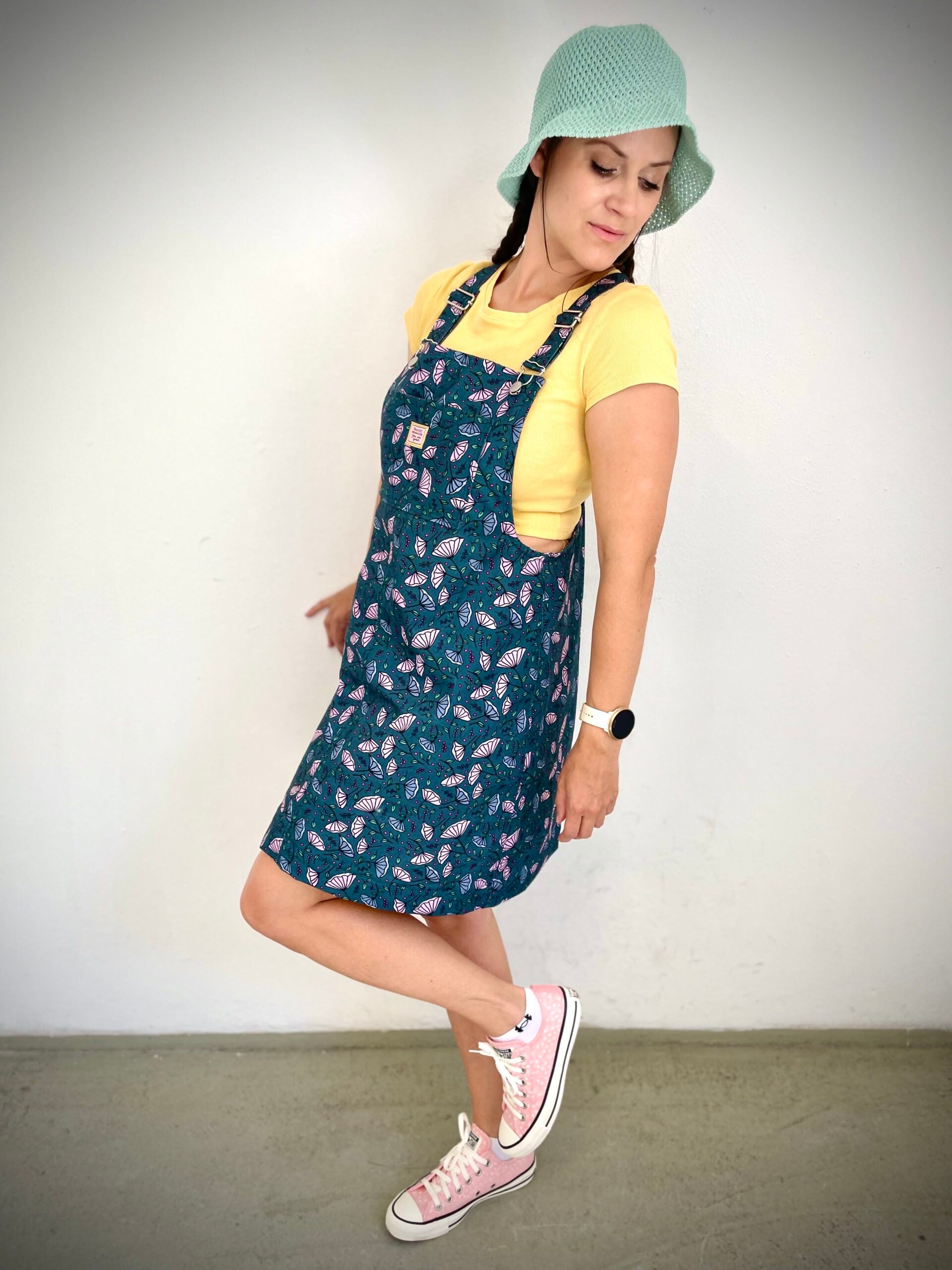sew-simple-lexis-latzkleid-pdf-schnittmuster-jeans-cord image 2