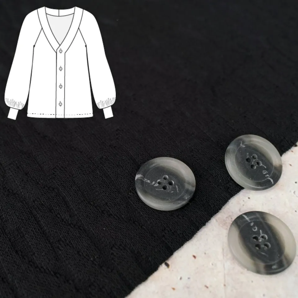 n-hfrosch-jujur-n-hpaket-strickjacke-zopf-schwarz image 1