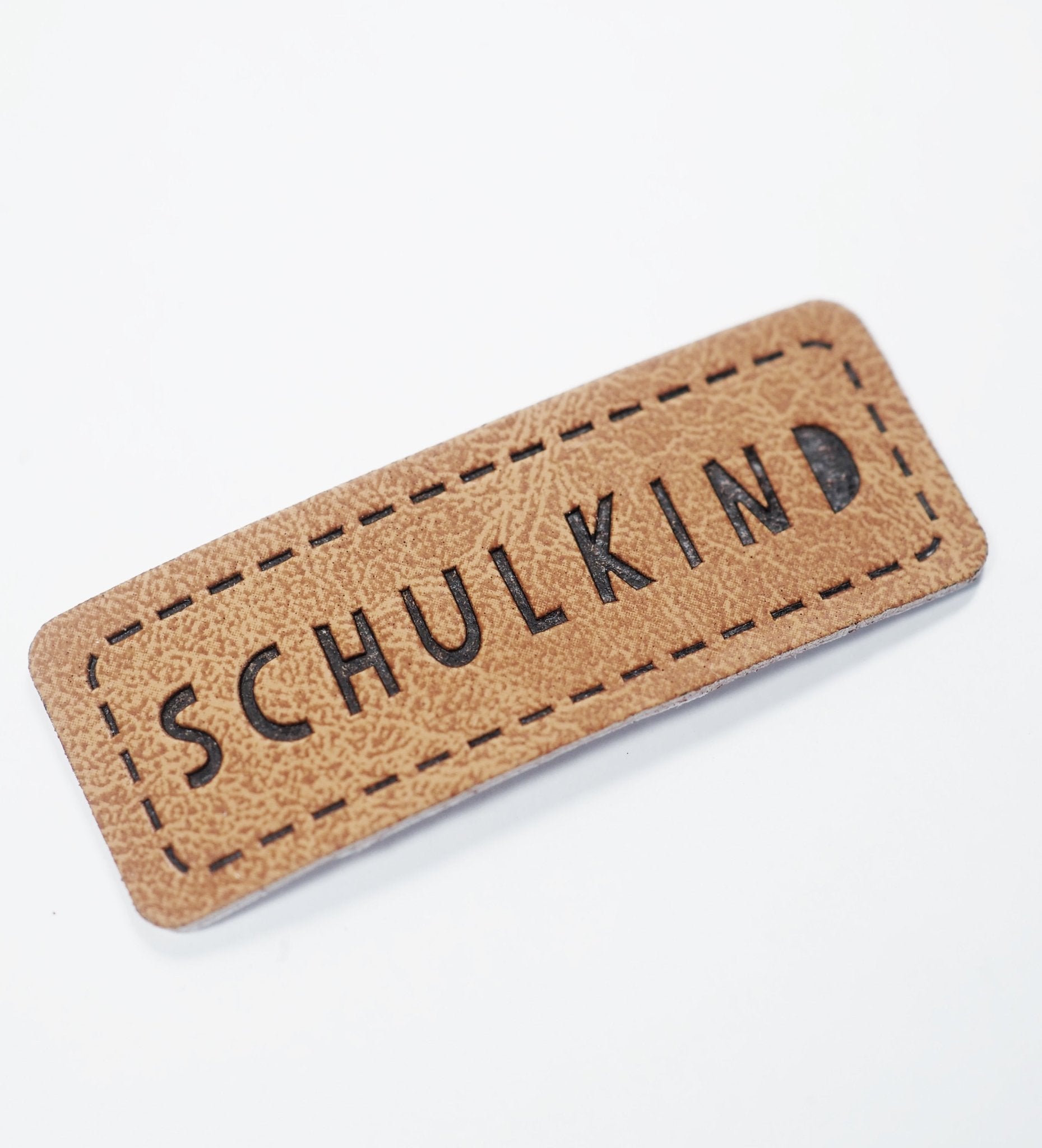paul-clara-schulkind-kunstlederlabel-iron-on-1-5x4cm image 3