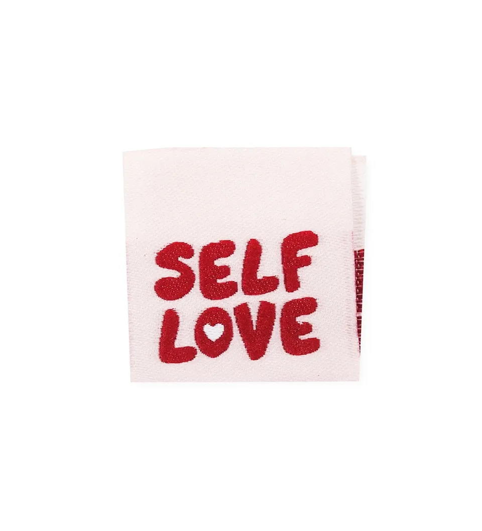 paul-clara-weblabels-selflove-klapp-weblabel-kotex-mama image 1