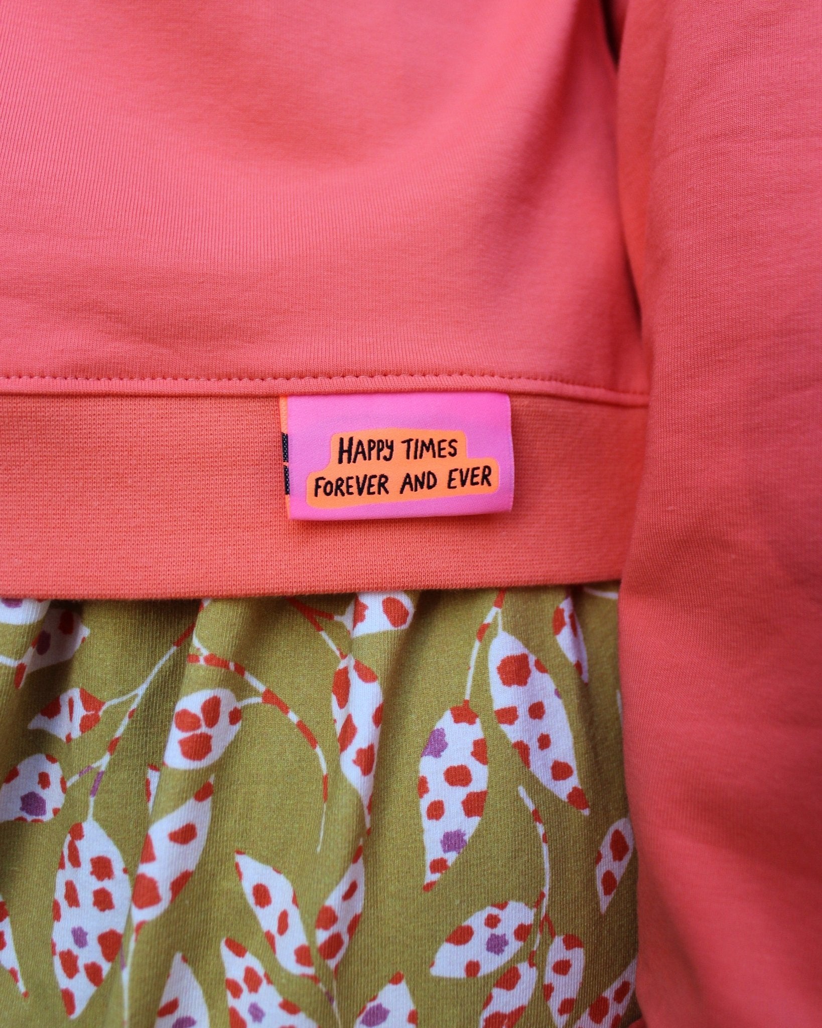 paul-clara-weblabels-happy-times-label-zum-einn-hen-pink image 2