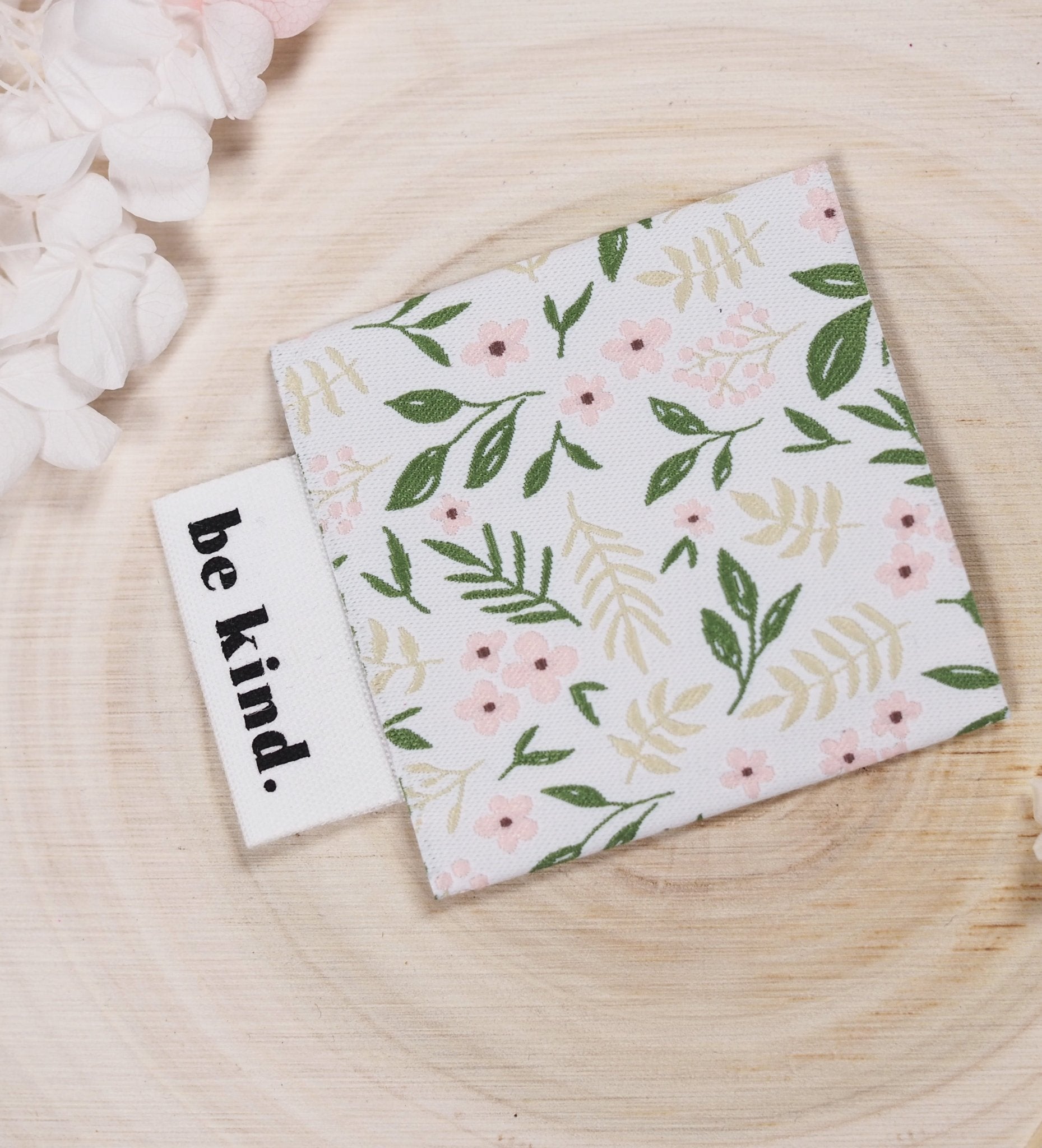 paul-clara-baumwoll-labels-be-kind-label-2-5x3-cm image 2