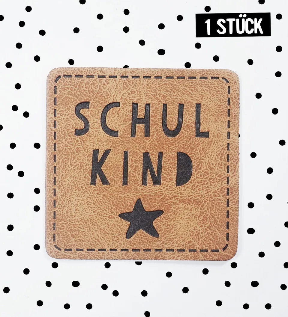 paul-clara-kunstlederlabel-schulkind-iron-on-4x4cm image 1