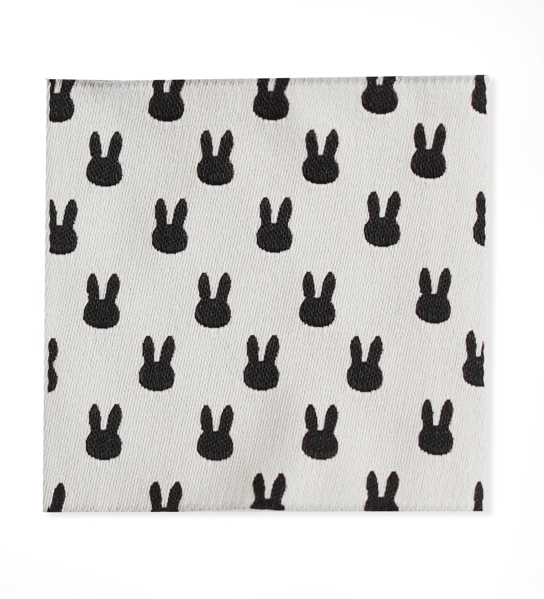 paul-clara-weblabels-xxl-weblabel-bunnys-label-zum-aufn-hen image 1