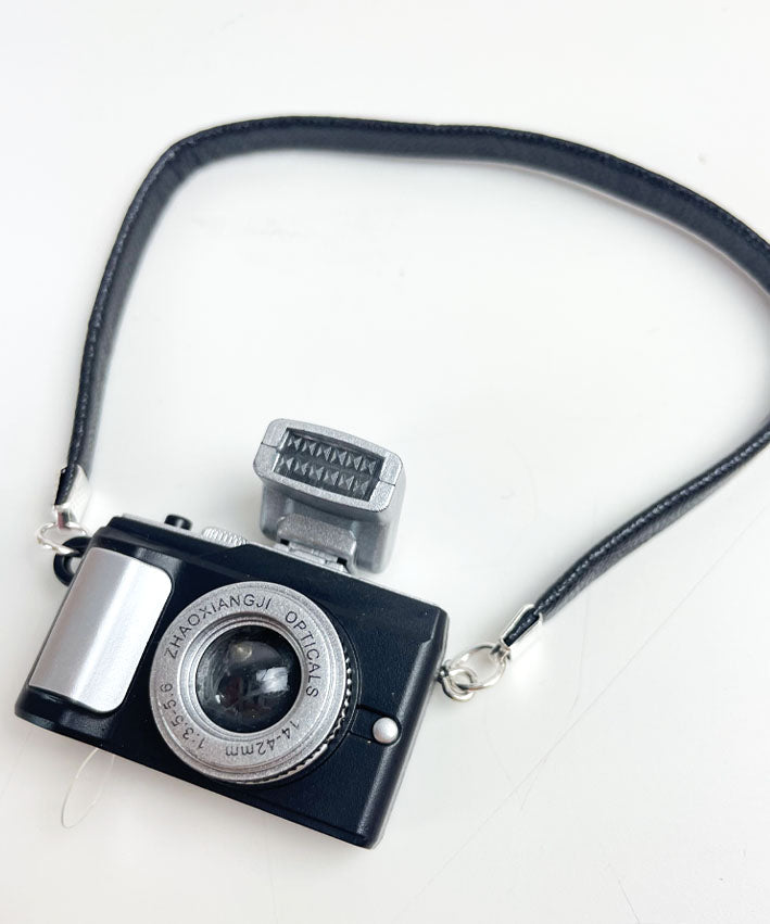 lenipepunkt-taschenanh-nger-fotoapparat-blitz-kunststoff image 2