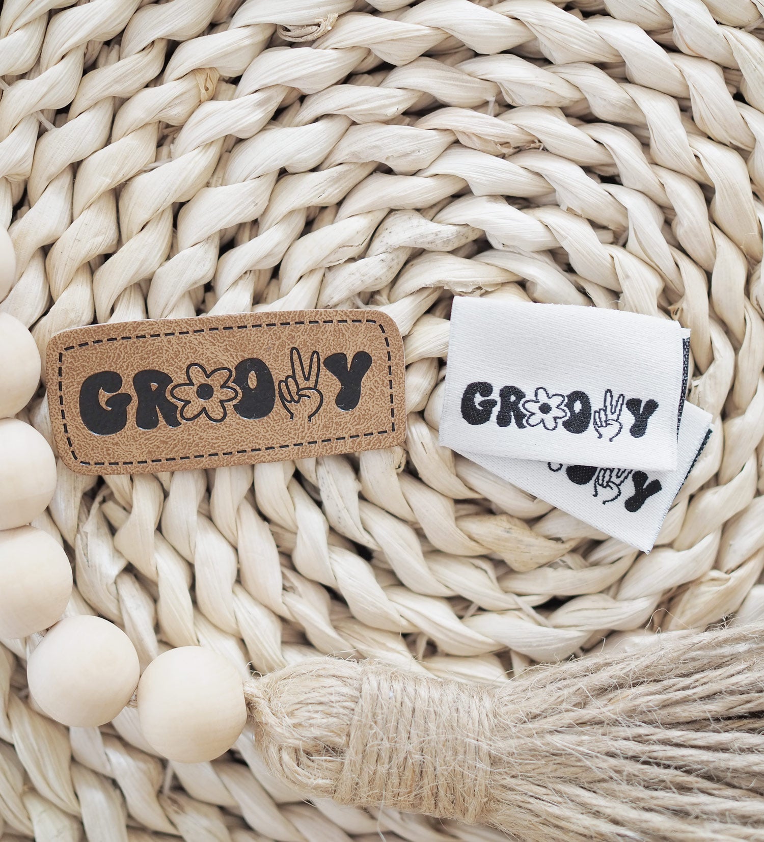 paul-clara-weblabels-groovy-klapp-weblabel-einn-hetikett image 2