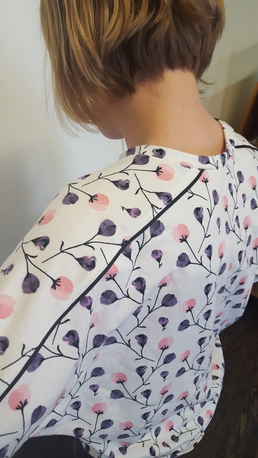 leni-pepunkt-bat-shirt-4teenies-96-papierschnittmuster-shirt-kleid image 3