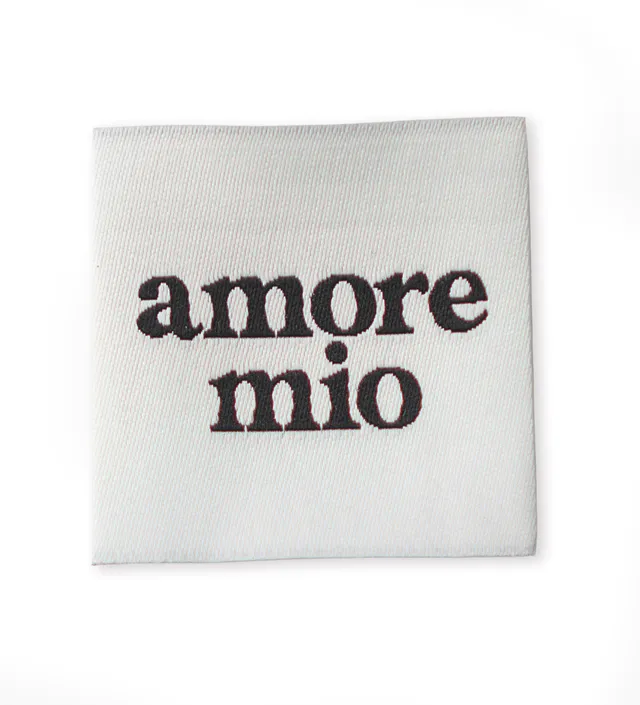 paul-clara-weblabels-amore-mio-weblabel-4x4-cm-polyester image 1