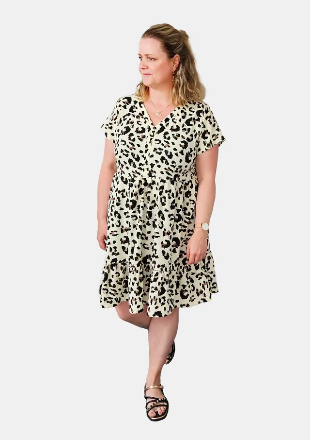 fadenk-fer-valentina-damen-kleid-schnittmuster-ebook-32-58 image 1