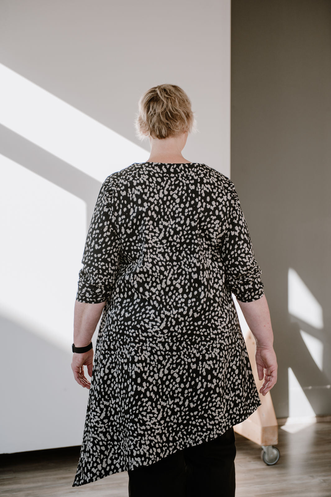 sew-simple-damen-yuja-zipfelkleid-papierschnittmuster-webware image 2