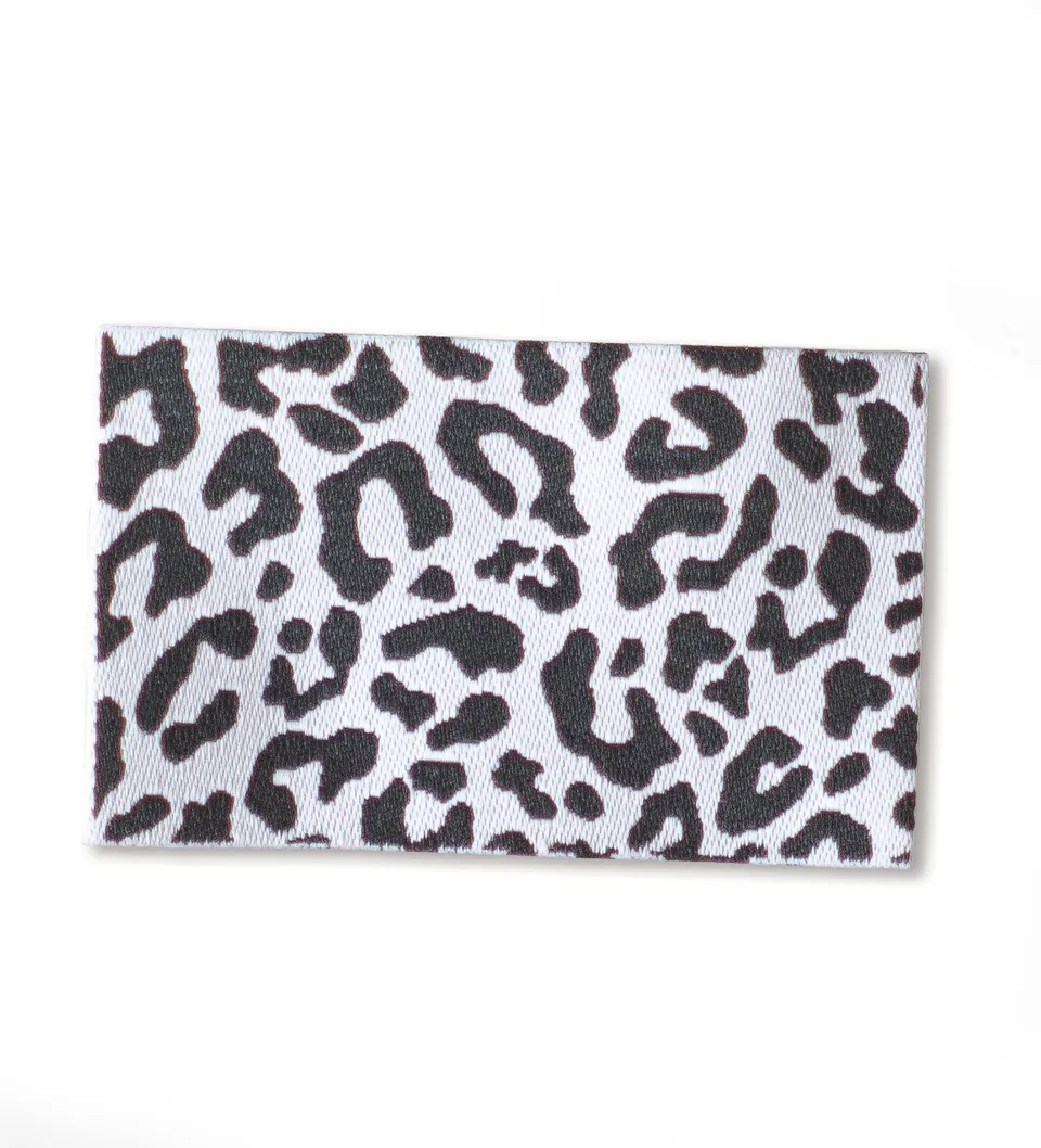 paul-clara-weblabels-xl-weblabel-leo-schwarz-wei-zum-aufn-hen image 1