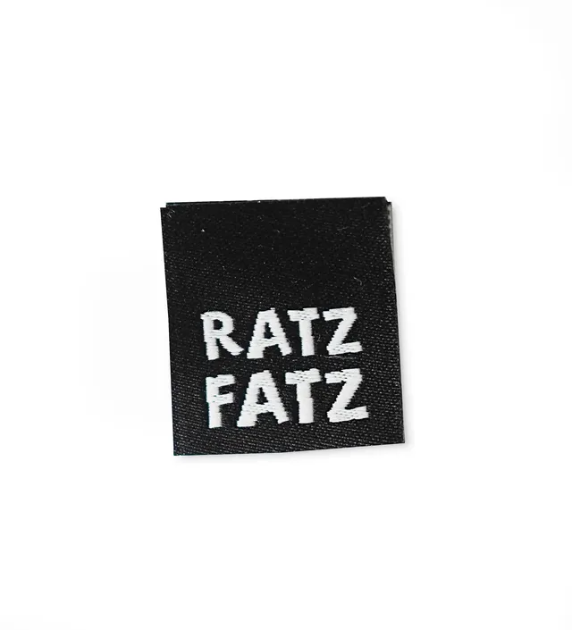 paul-clara-weblabels-klapp-weblabel-ratzfatz-einn-h-label image 1