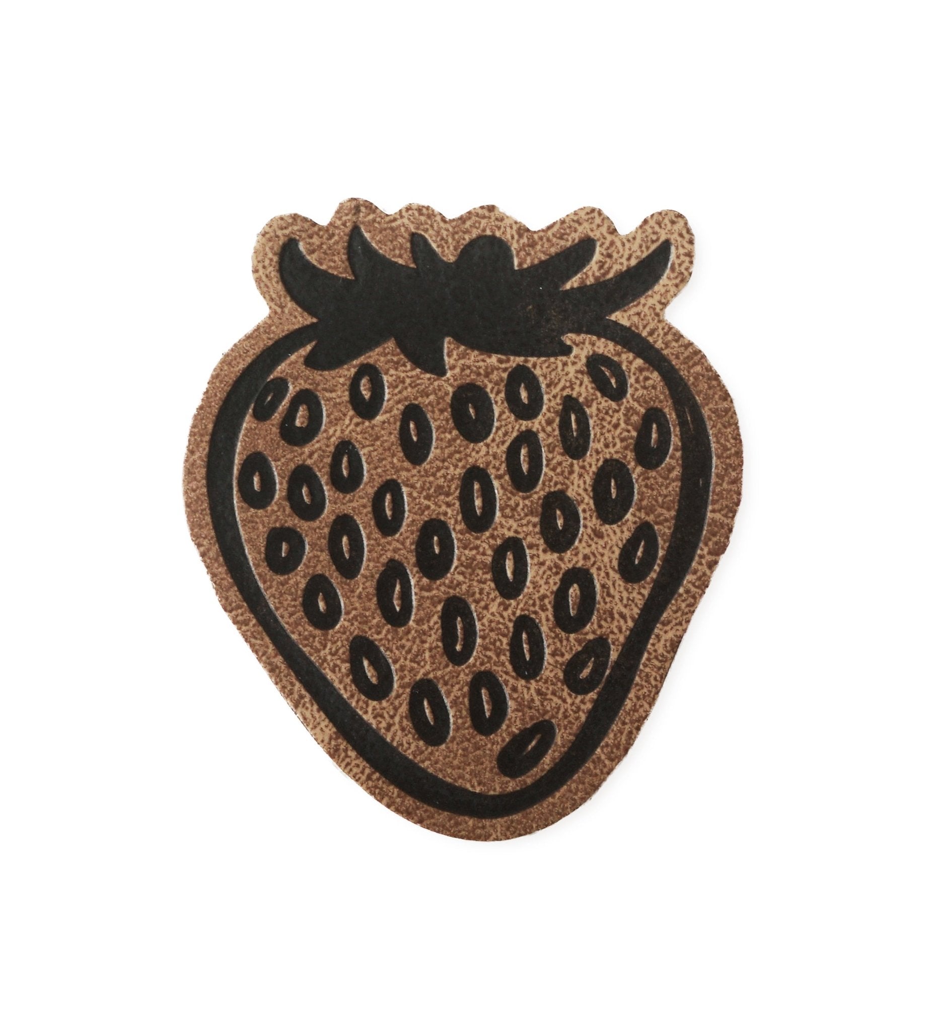 paul-clara-kunstleder-labels-erdbeere-label-iron-on-3-5x4-cm image 1