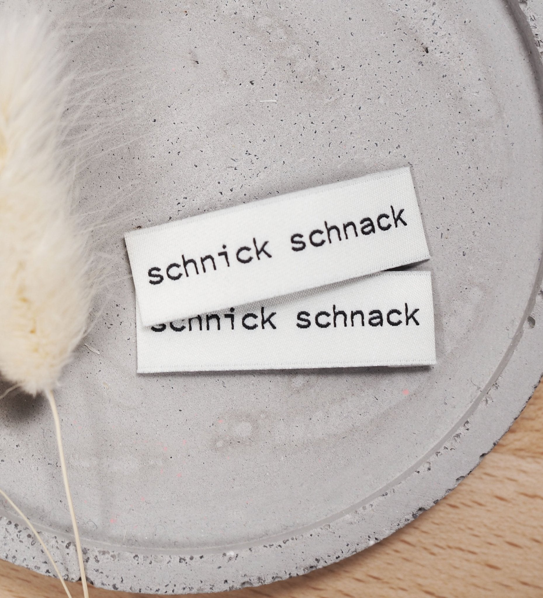 paul-clara-weblabels-schnick-schnack-weblabel-1-2x4-cm image 2