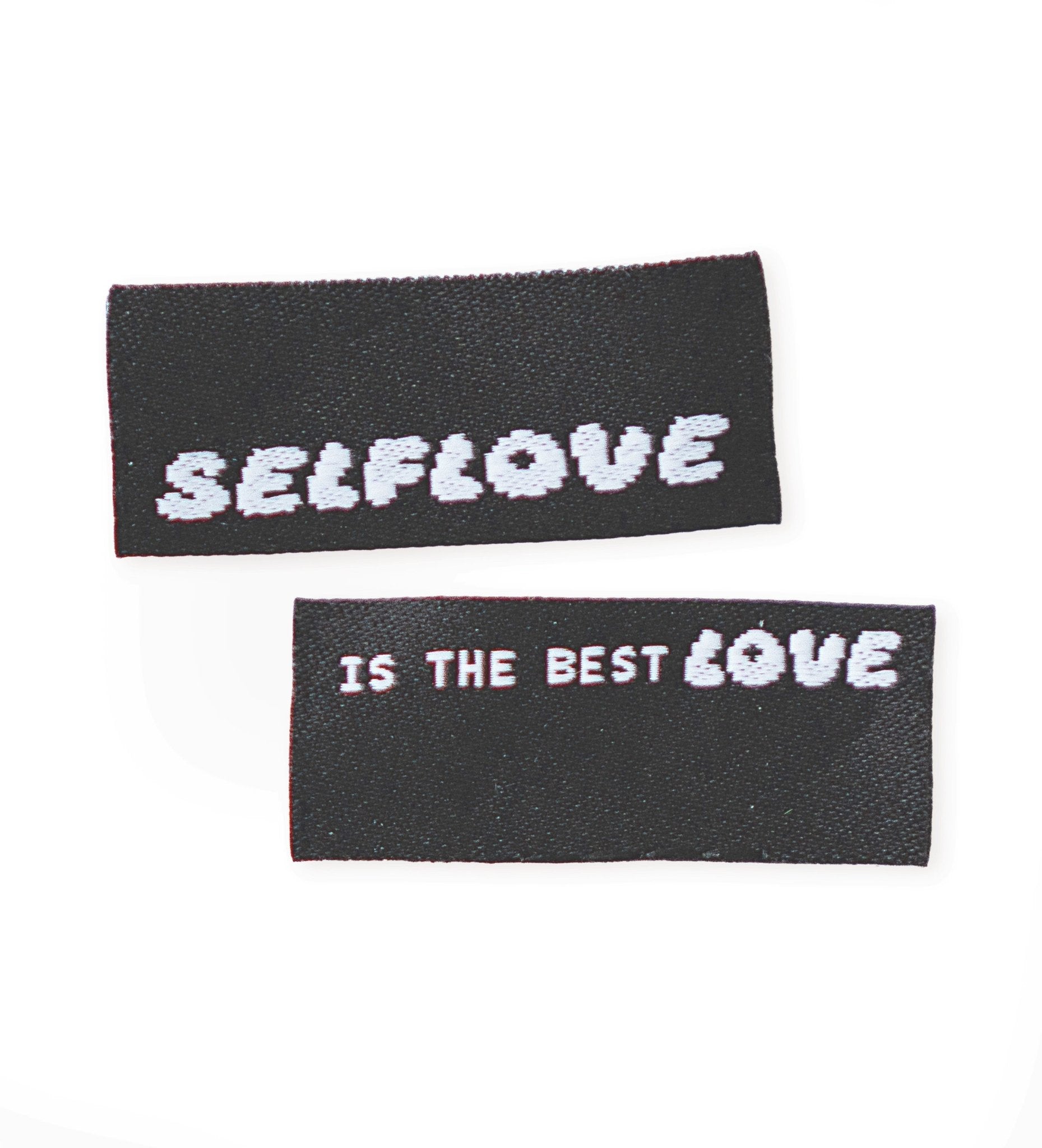 paul-clara-weblabels-selflove-klapp-label-schwarz image 1