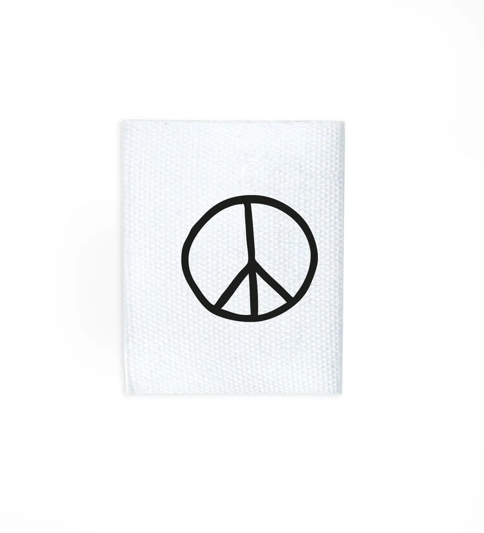 paul-clara-baumwolllabels-peace-baumwolletikett-2-5cm image 1