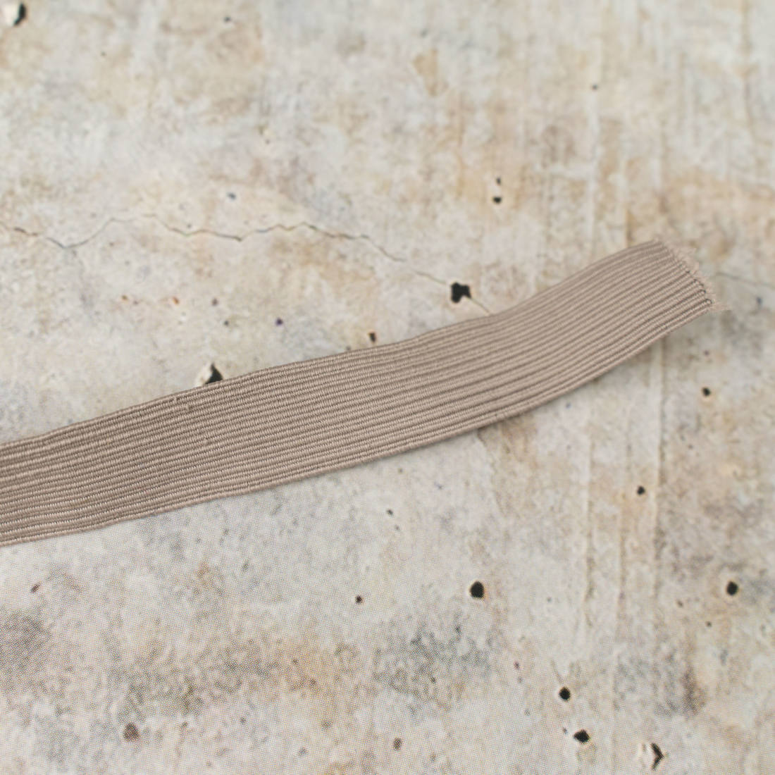 n-hfrosch-n-hzubeh-r-gummiband-farbig-15mm-elastikband-beige image 2