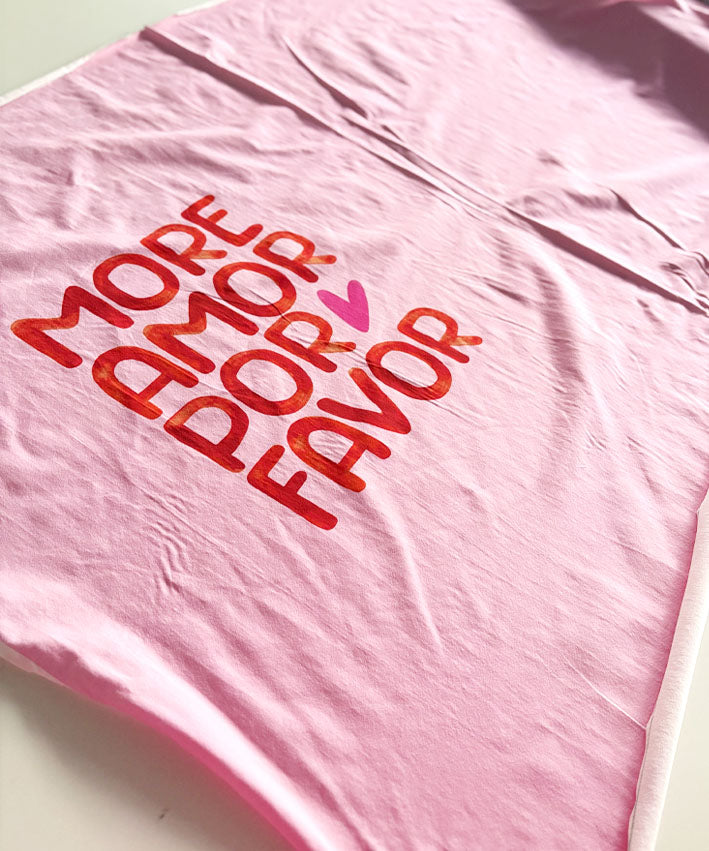 lenipepunkt-more-amor-por-favor-jersey-panel-150x100-cm-shirtstoff image 5