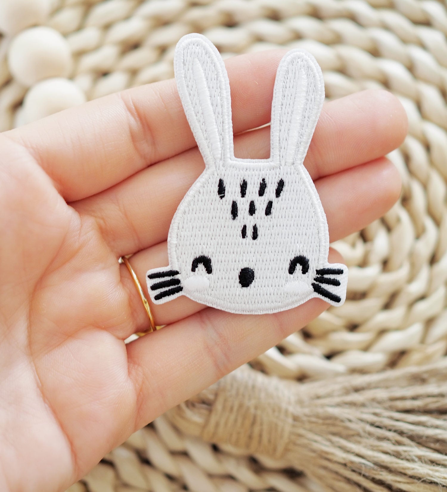 paul-clara-patches-hase-b-gelpatch-4-5x5-5cm image 2