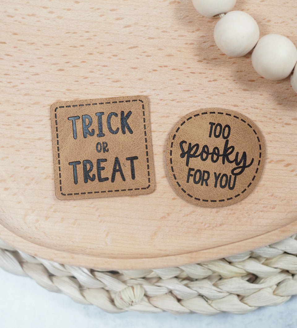 paul-clara-trick-or-treat-kunstlederlabel-iron-on-halloween image 2