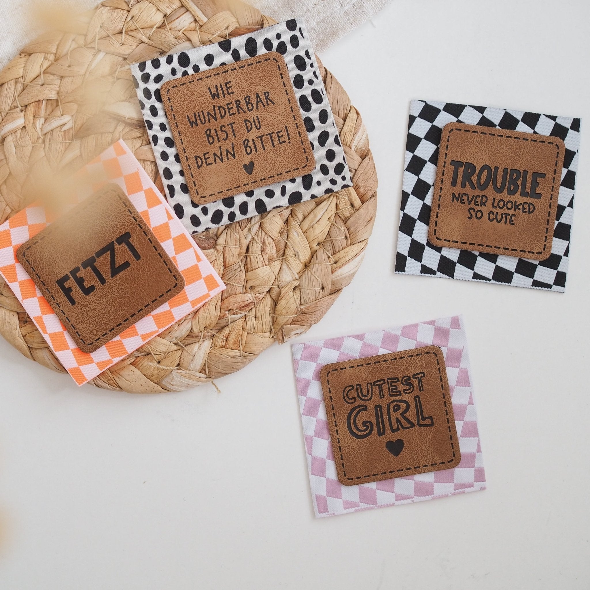 paul-clara-kunstleder-labels-wie-wunderbar-label-iron-on-3-5-cm image 3