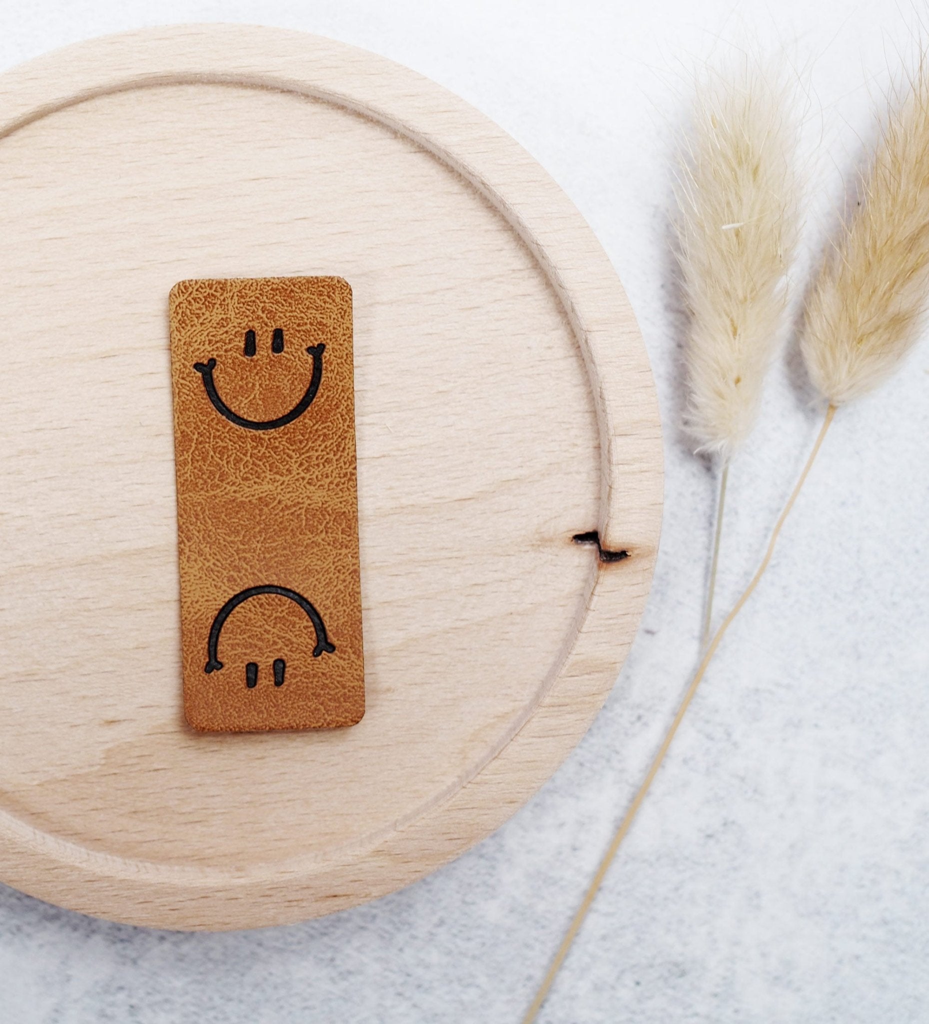 paul-clara-smile-klapp-kunstlederlabel-2x5-cm image 5