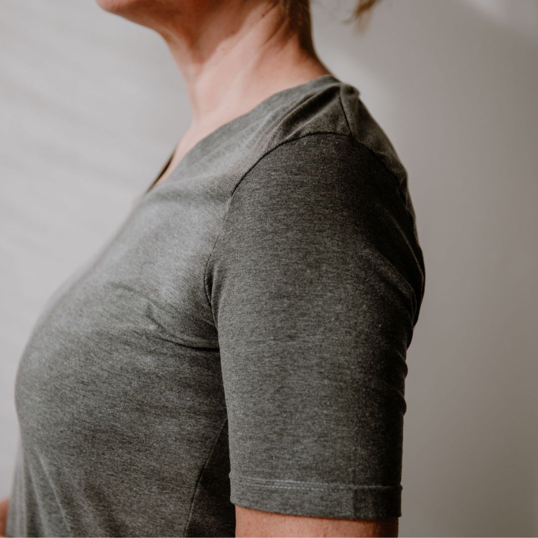 sew-simple-vivi-t-shirt-pdf-schnittmuster-mit-v-ausschnitt image 4