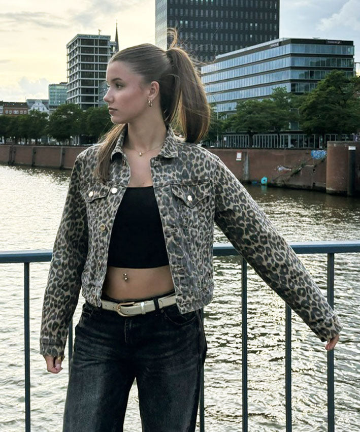 lenipepunkt-ready-to-wear-leo-jeansjacke-gr-l-leo-muster image 4