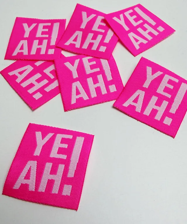 lenipepunkt-kurzwaren-patch-yeah-neonpink-3x3-cm image 1