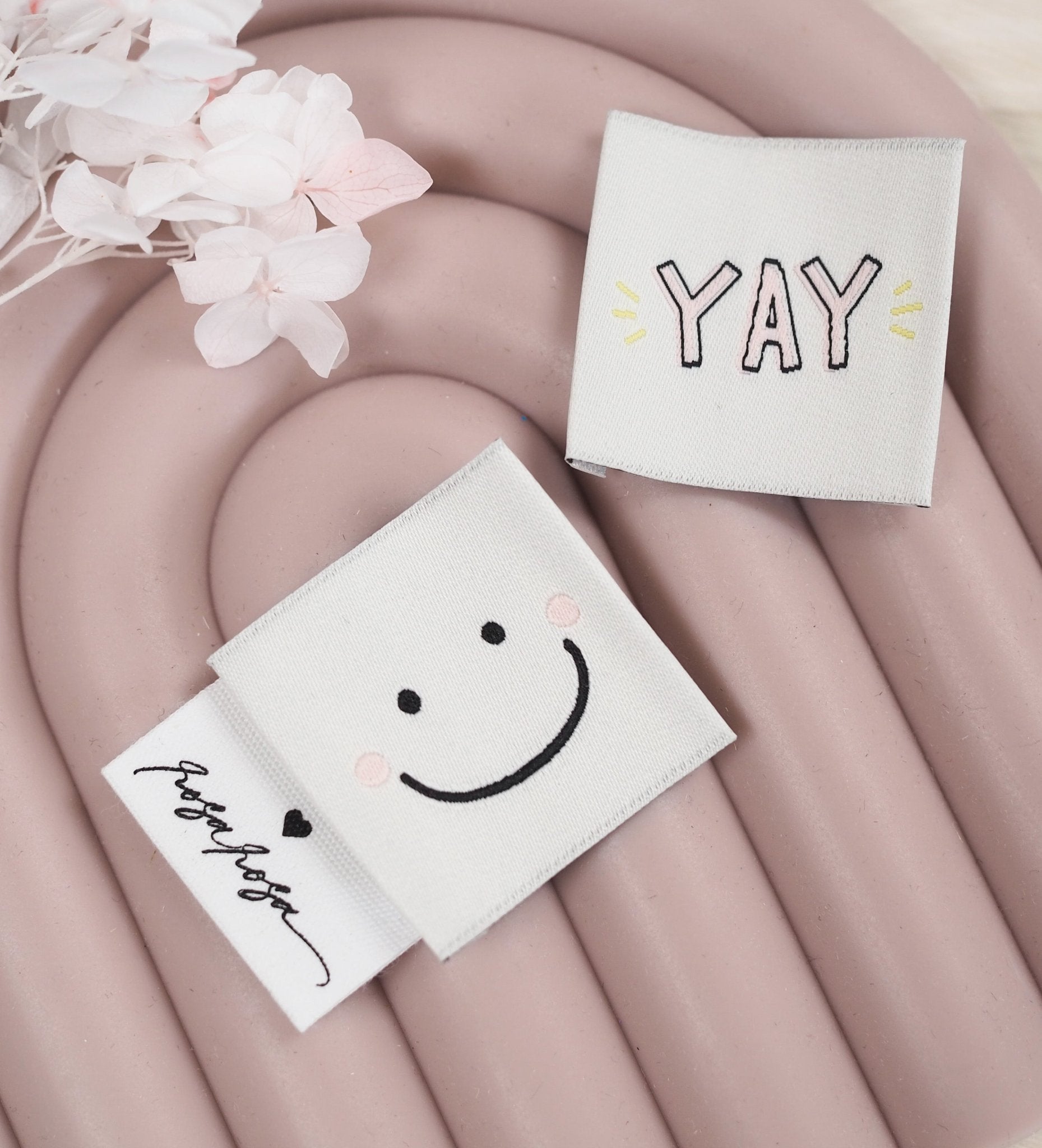 paul-clara-weblabels-yay-weblabel-3-5x3-5-cm-zum-ann-hen image 1