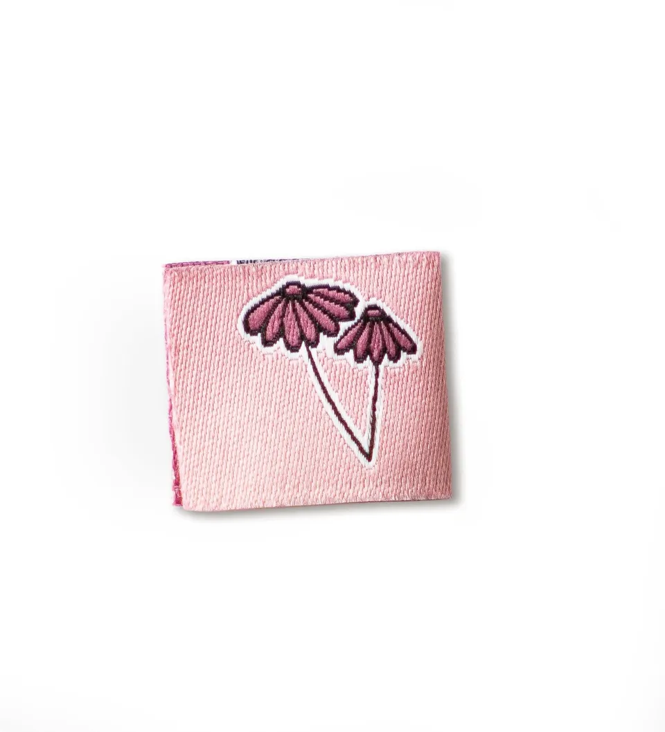 paul-clara-weblabels-klapp-weblabel-blume-einn-hetikett image 1