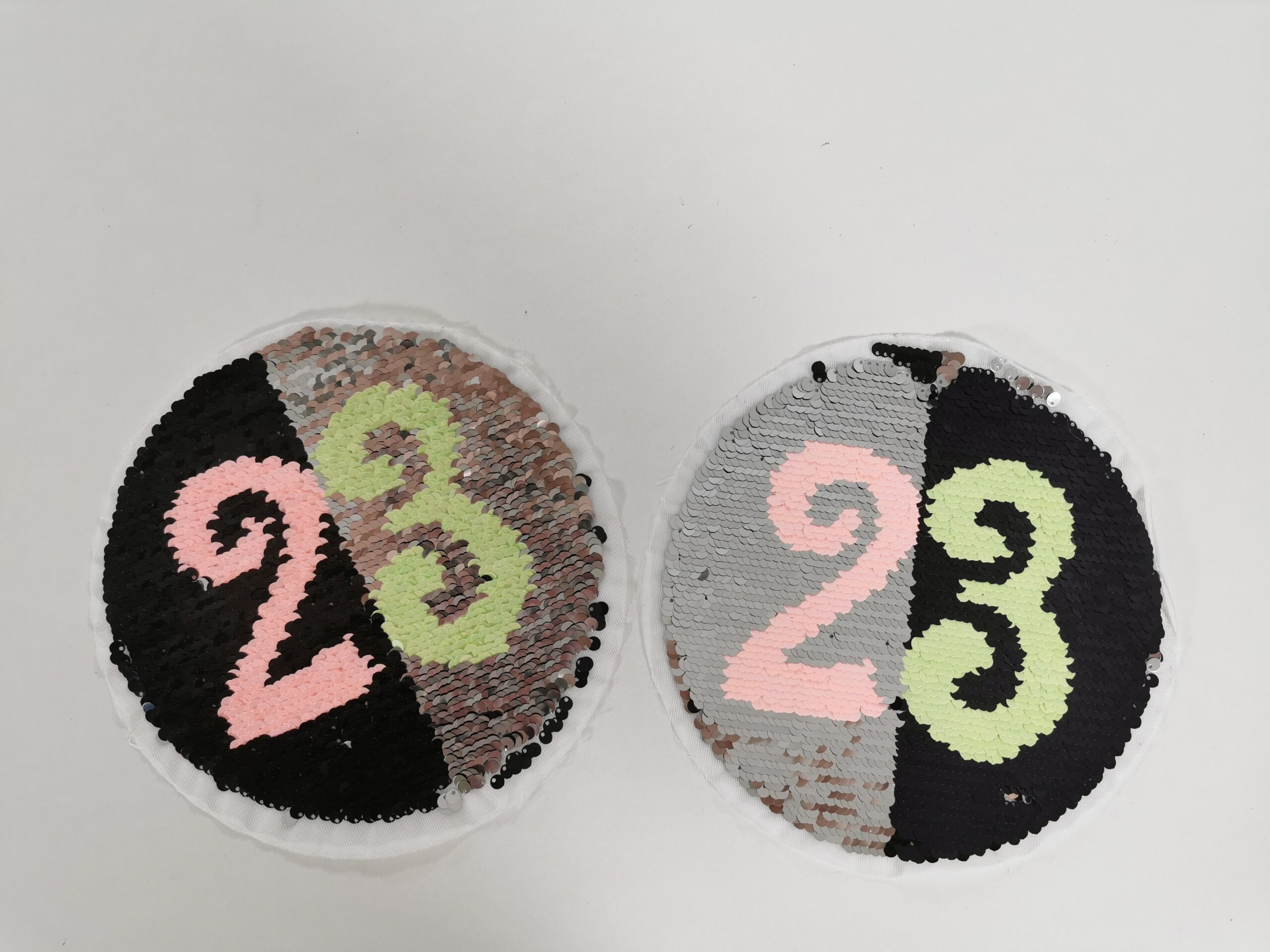 fadenk-fer-wendepailletten-aufn-her-round-23-patch image 2