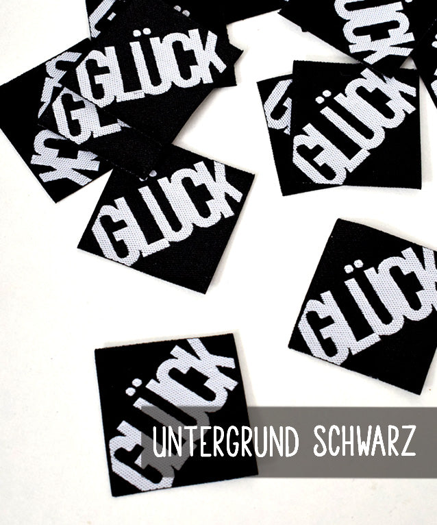 lenipepunkt-gl-ck-patch-schwarz-weiss-3x3-cm-polyester image 2