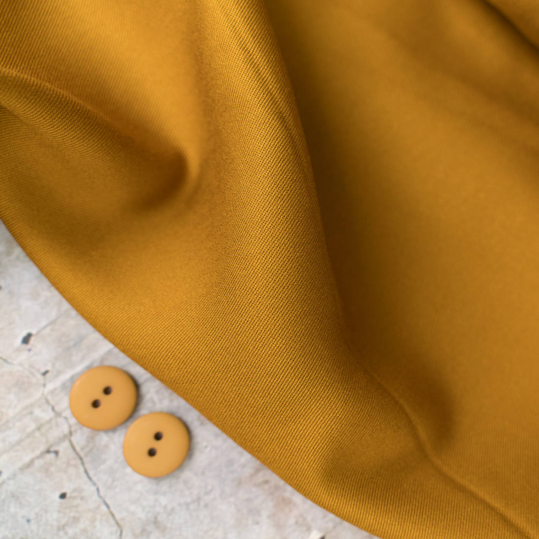 mind-the-maker-ecovero-viskose-senfgelb-twill image 2