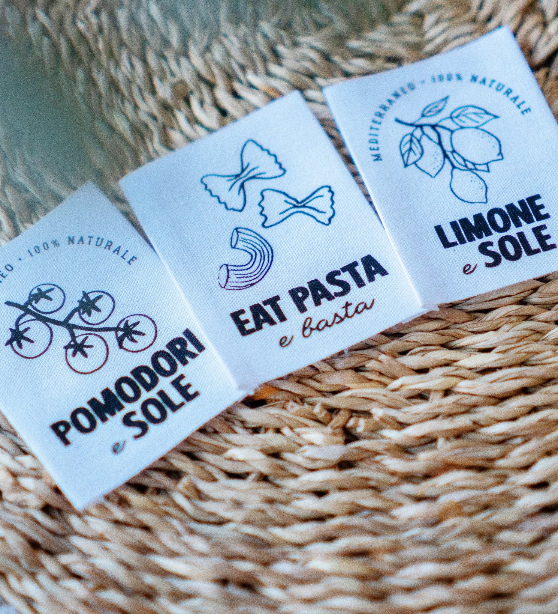 paul-clara-baumwoll-labels-xxl-eat-pasta-e-basta-4-5x6cm image 2