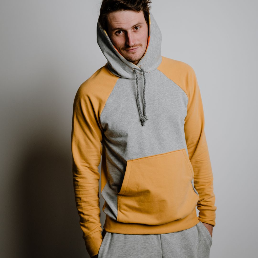 sew-simple-hoodie-rickmer-schnittmuster-papier-raglan-kapuze image 3