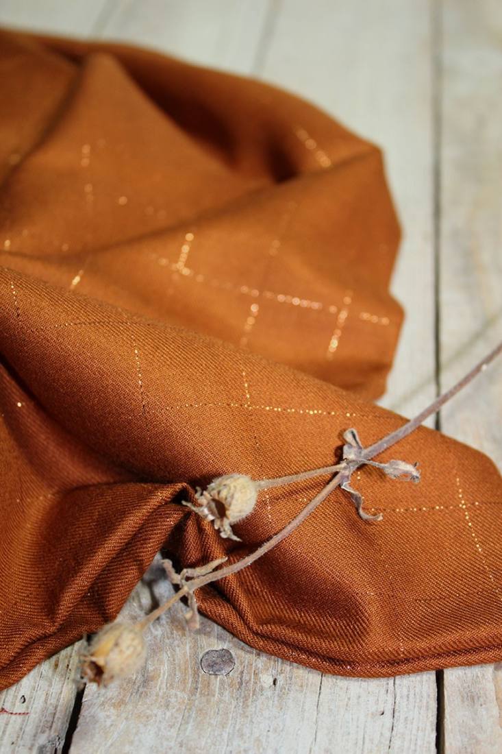 n-hfrosch-viskose-twill-glitzer-karo-karamell-lurex image 2