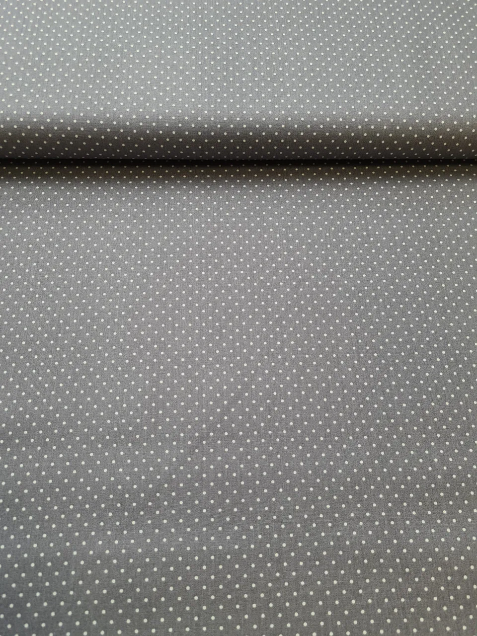 fadenk-fer-stoffe-baumwollstoff-grau-punkte-0-5-m-145-cm image 1