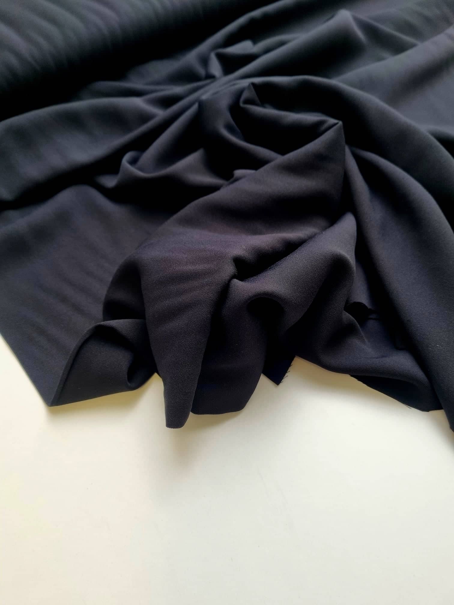 fadenk-fer-viskose-twill-webware-schwarz-0-5-m image 1