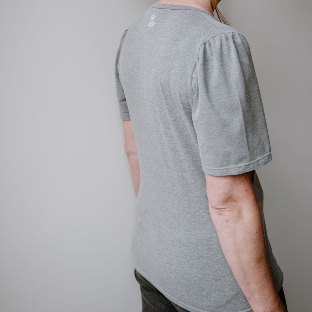 sew-simple-vivi-t-shirt-pdf-schnittmuster-mit-v-ausschnitt image 5