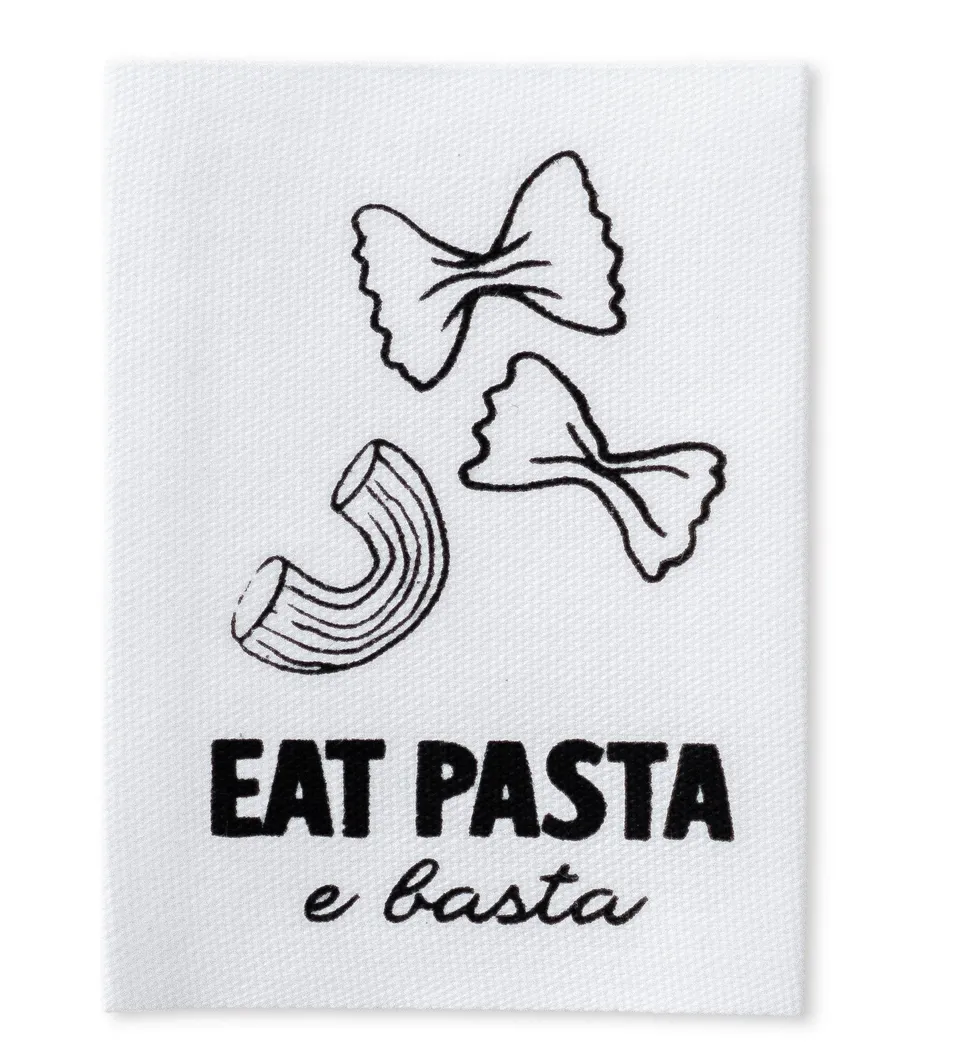 paul-clara-baumwoll-labels-xxl-eat-pasta-e-basta-4-5x6cm image 1