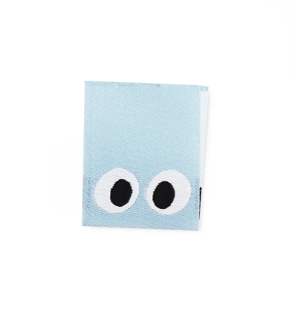 paul-clara-weblabels-augen-klapp-weblabel-blau-einn-hen image 1